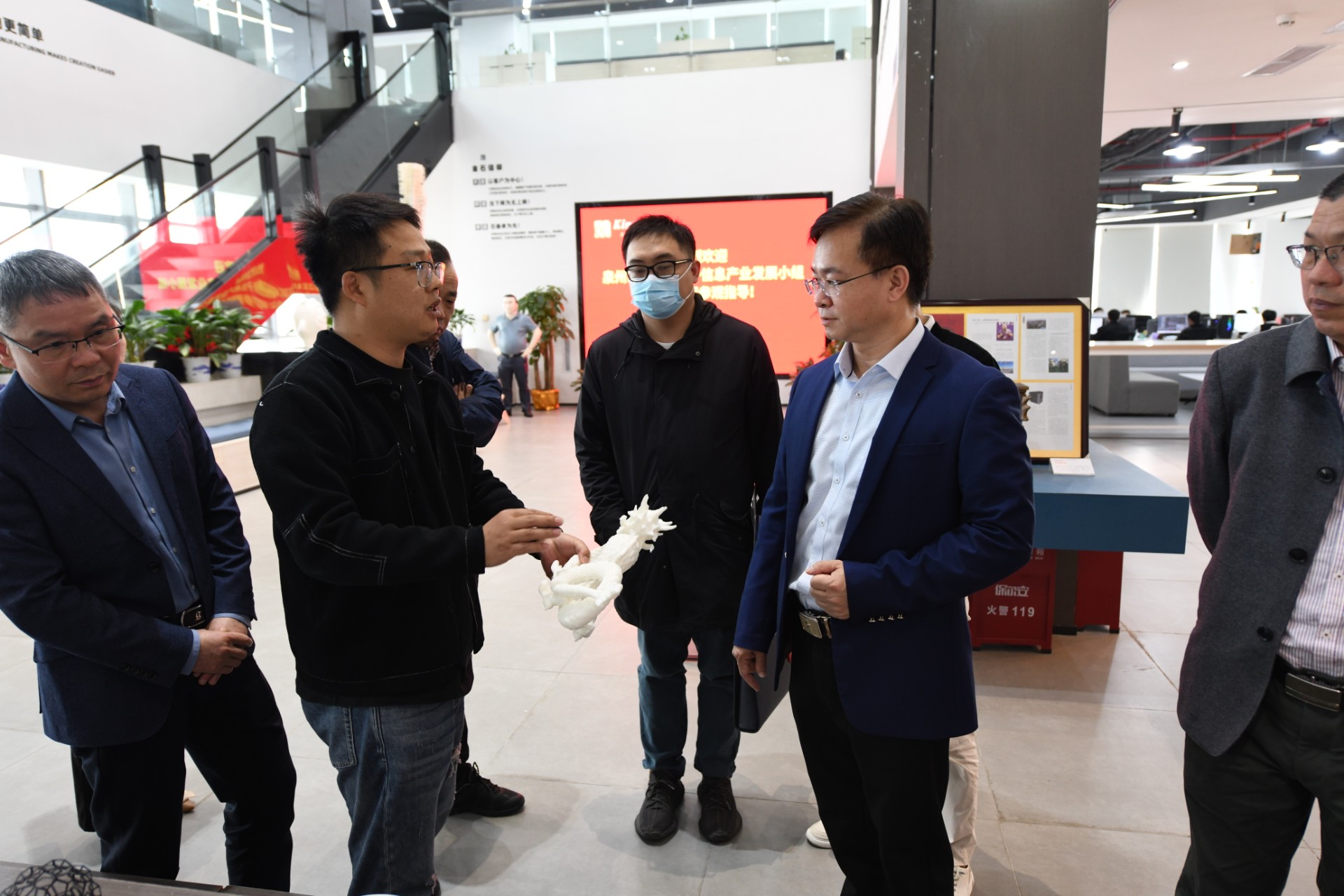 促协作，谋发展！泉州市洛江区电子信息产业发展小组莅临LD.COM乐动,三维参观调研
