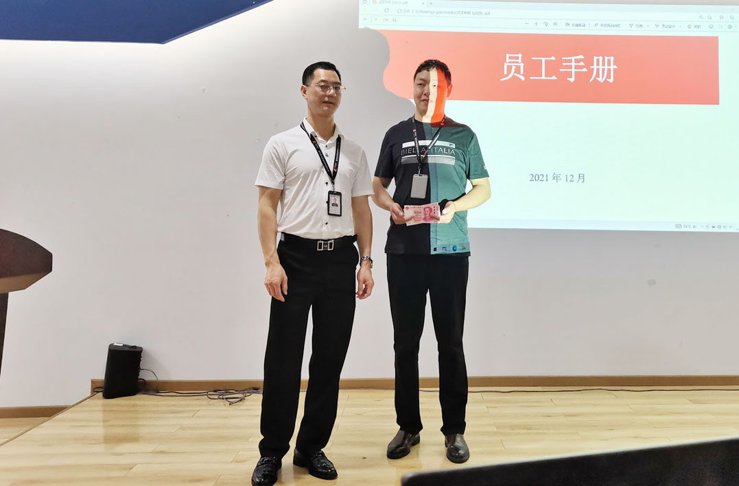 “步调一致”方能“同频共振” 重庆LD.COM乐动,全体员工参加培训学习